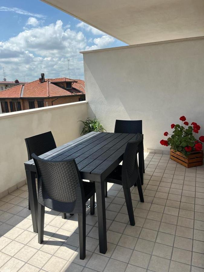 Hogar Mami Apartment Rimini Ngoại thất bức ảnh